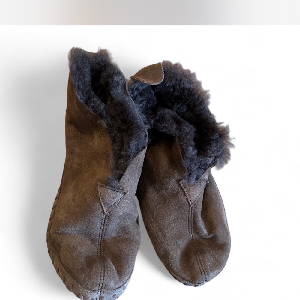 Women's Cozy Shearling-Lined Slipper Boots - Brown